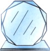 reconocimiento de escritorio de cristal con placa metlica en forma octagonal, el escrito puede ir en cristal o placa, incluye logo de empresa o institucin