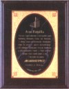 cuadro con placa met?lica, escrito en mismo color que la placa met?lica con diferentes fondos, puede incluir alg?n logotipo de empresa o instituci?n.