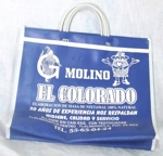 bolsa de mandado publicitaria de pl?stico para campa?as, con doble asa, la clasica para el mandado; se puede imprimir en serigraf?a con los datos de su negocio y dibujos que ilustran su giro: Reg?lela a fin o principio de a?o. Sus clientes y amigos siempre se lo agradecer?n y el ama de cas estar? feliz con SU BOLSA DE MANDADO!!!