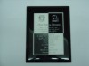diploma Diagonal con BTN en placa de aluminio Anodizado de 175 mm x 250 mm, grabado con sus datos, en base de cristal, poli?ster (polyester), o madera, con su logotipo impreso y o grabado