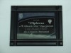 diploma Domin? en placa de aluminio Anodizado de 175 mm x 250 mm, grabado con sus datos, en base de cristal, poli?ster (polyester), o madera, con su logotipo impreso y o grabado