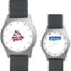 reloj de pulso promocional (relojes publicitarios de pulso) con caja met?lica, correa de pl?stico, maquinaria met?lica japonesa de alta precisi?n y estuche met?lico individual.