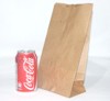 papel kraft natural (caf?) de 80grs./m2. Medidas: 15 cm. de ancho, 27 cm. de alto y 8 cm. de fuelle, ideal para despensa, alimentos y productos varios.