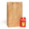 bolsa papel kraft natural con asas (caf?) de 80grs./m2. Medidas: 18 cm. de ancho, 30 cm. de alto y 10.5 cm. de fuelle