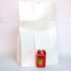 papel kraft blanco de 100grs./m2. Medidas: 30 cm. de ancho, 48 cm. de alto y 12.5 cm. de fuelle, ideal para despensa, alimentos y productos varios.